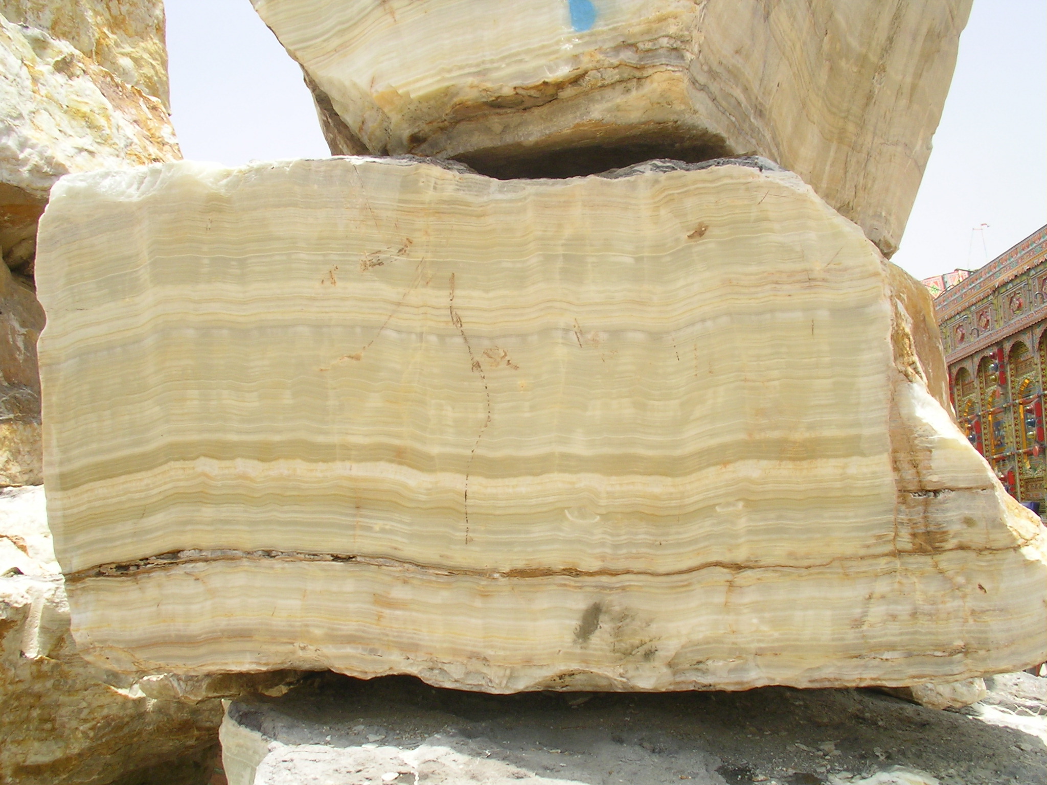 Onyx Blocks - natural onyx from Pakistan - Pak Expo