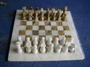 Onyx Chess 2 - handcrafted natural onyx from Pakistan - Pak Expo